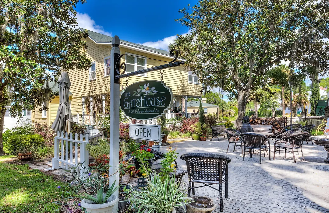 Lakeside Inn On Lake Dora-1